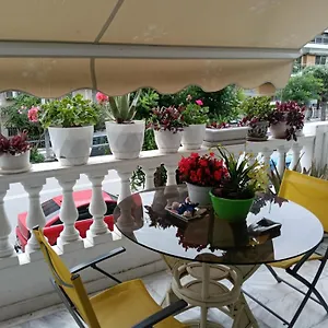 66 στην Kalamaria Useful , Θεσσαλονίκη Ελλάδα